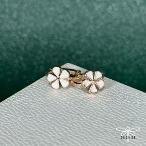 Argollas de flor blanca
