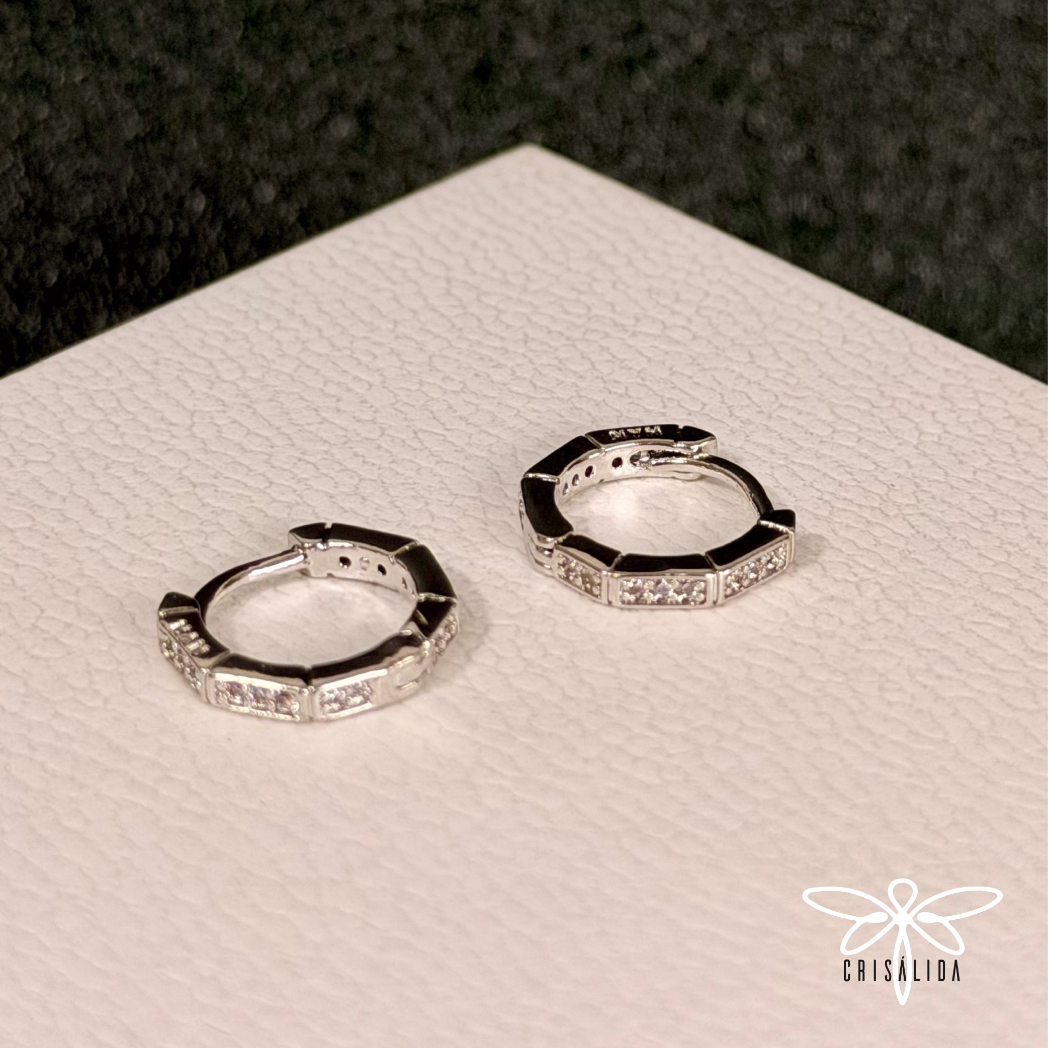 Argollas octágono con piedritas
